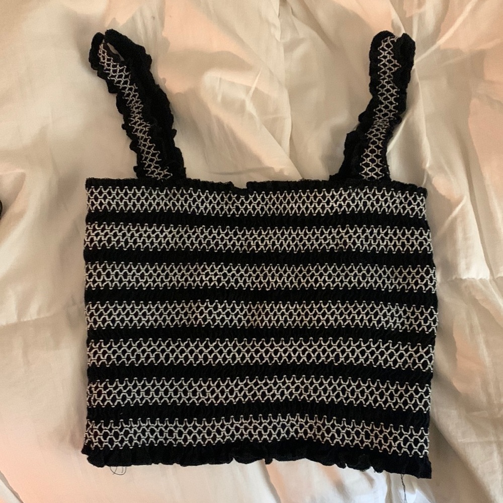 Black and white patterned crop top from Aeropostale, Size: extra small